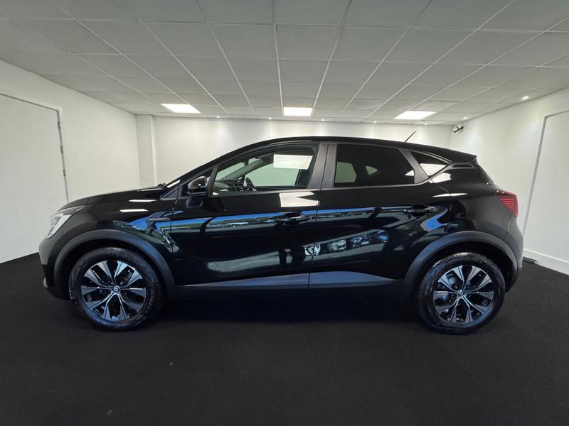 Renault Captur Photo 514df4d5-c4b3-4a39-bf56-888876b2666d.jpg