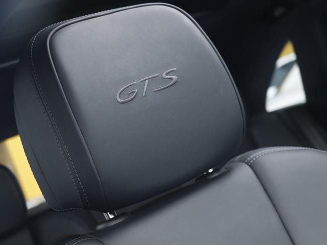 PORSCHE Macan Photo 26