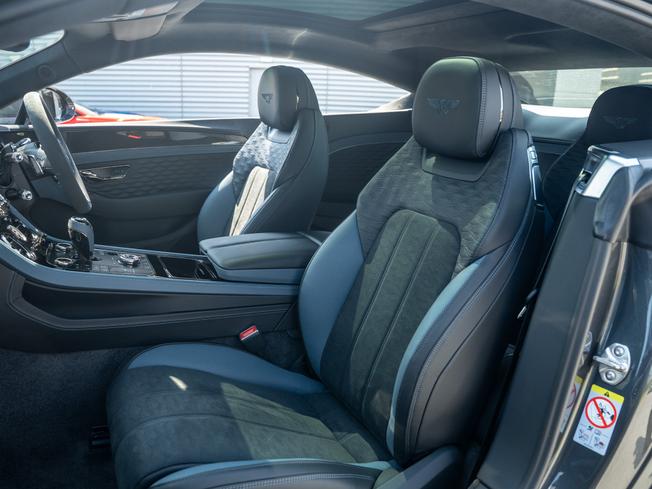 BENTLEY Continental GT Photo 22