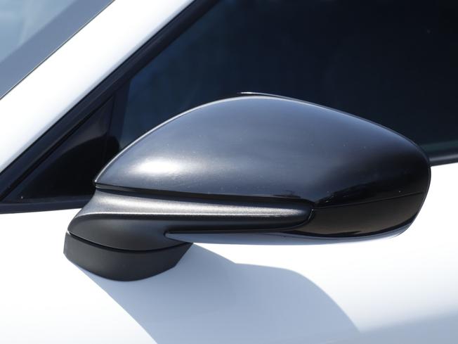 PORSCHE Taycan Photo 7