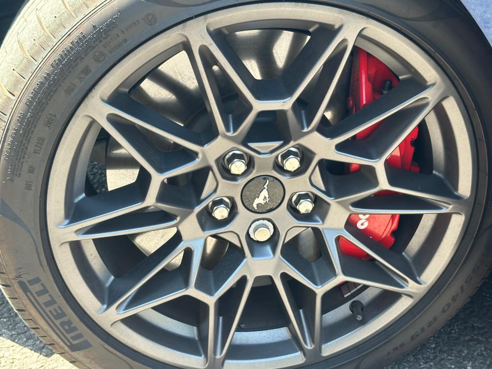 Used Ford Mustang MT25YKB 36