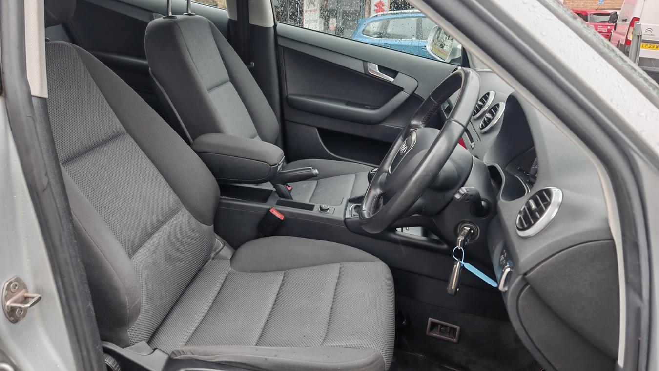 Used Audi A3 AV60FVM 5