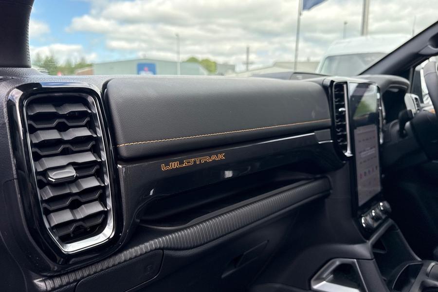 Ford RANGER Photo 516d83ea-9a42-4b55-950e-02ee994d09aa.jpg