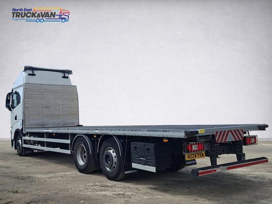 Iveco S-WAY Photo