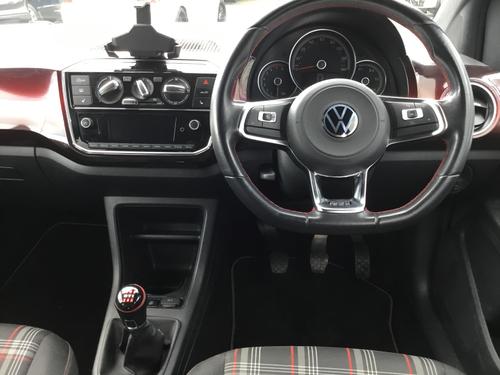 Volkswagen up! Photo 51798e87-dbac-458e-9259-e5a23221f70d.JPG