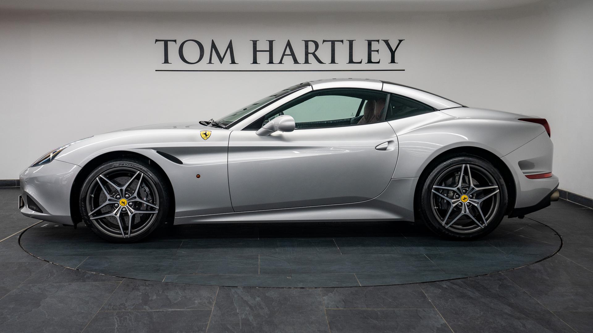 Ferrari California Photo 517b3c06-f974-499b-bbae-7254ad43ca7d.jpg