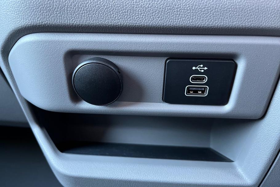 Used Ford TRANSIT CUSTOM PHEVLIM4 16