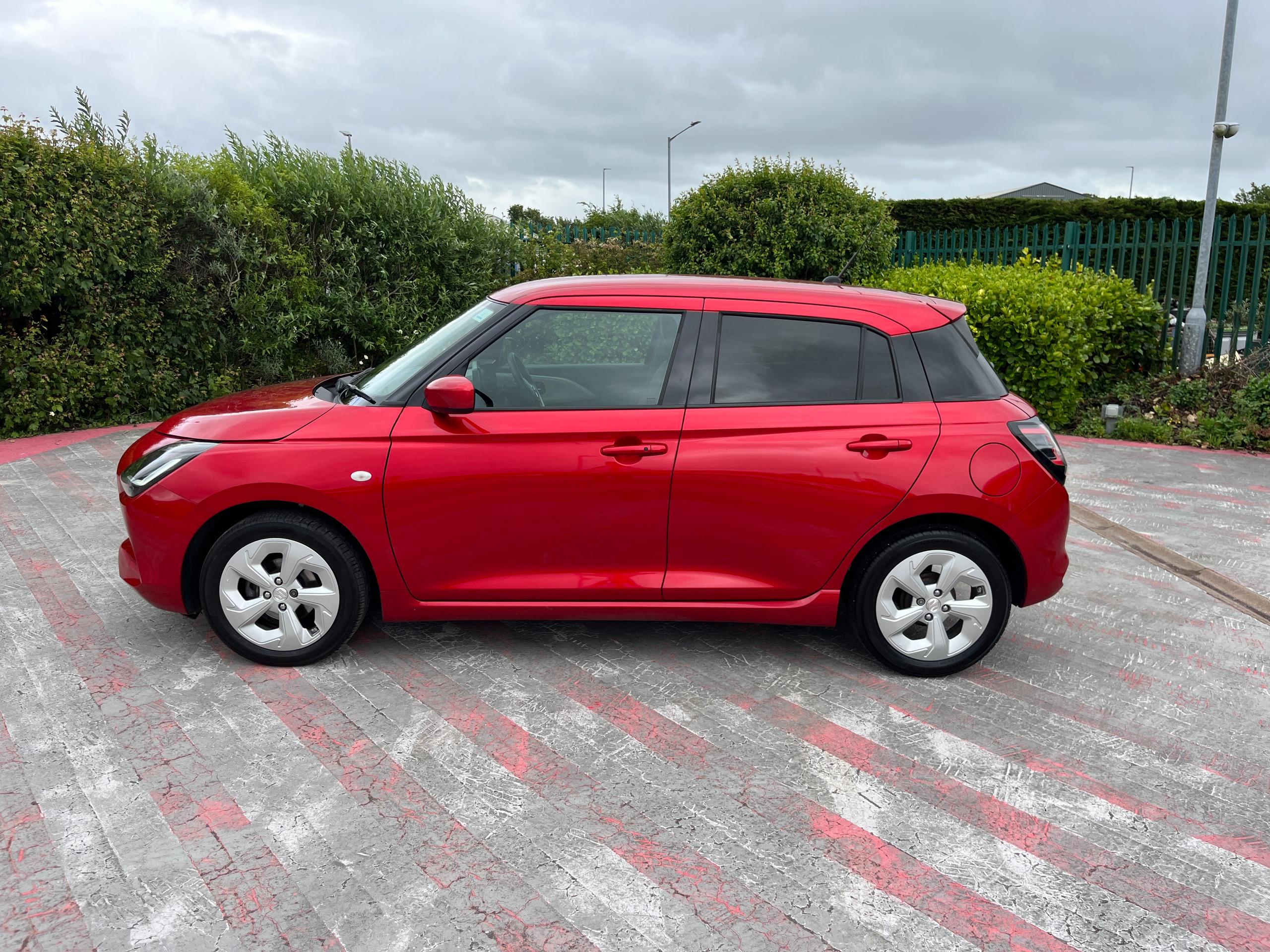 Suzuki Swift Photo 6