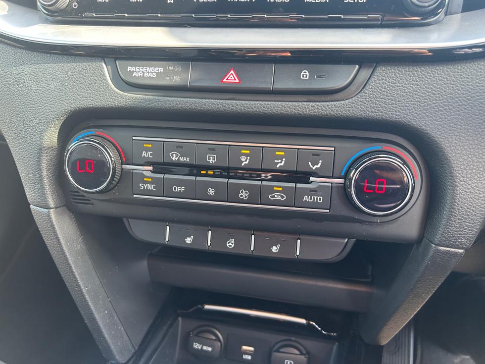 Kia ProCeed Photo 519f41a0-b6ea-462f-ae94-7f51c27f9fe9.jpeg