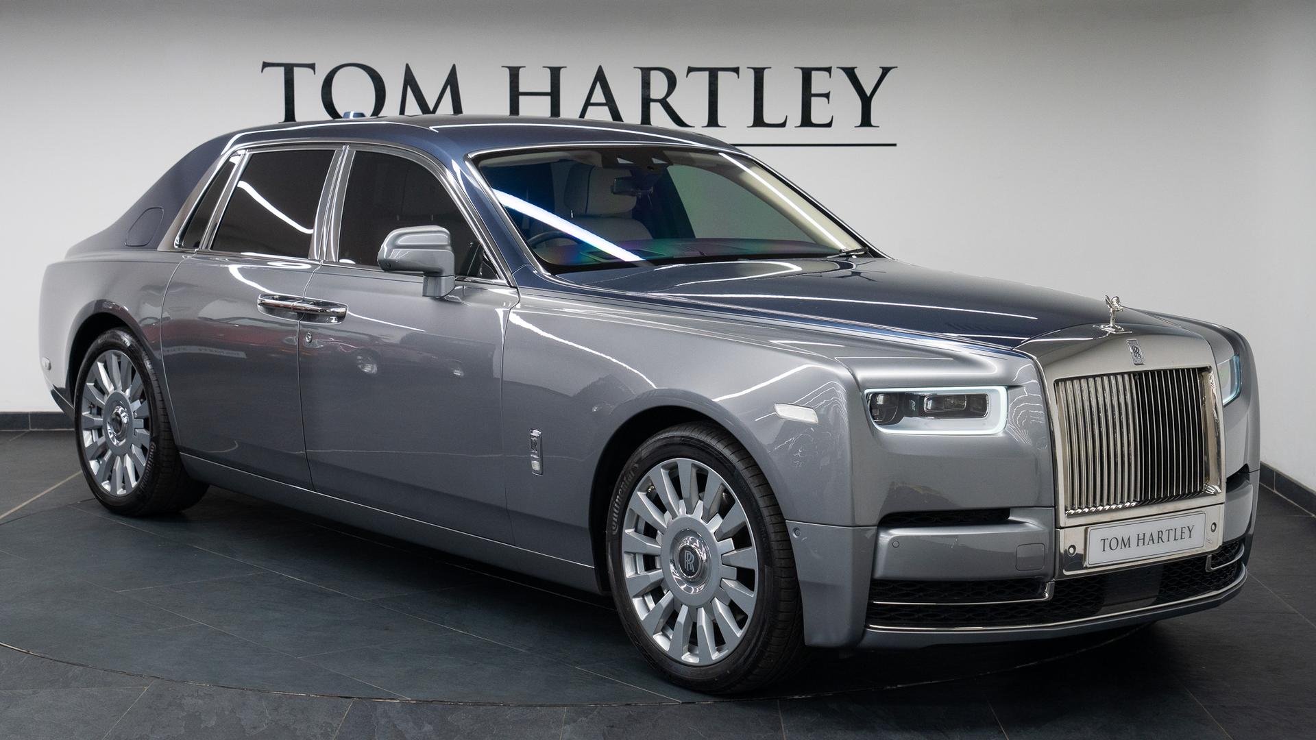Rolls-Royce Phantom Photo 51a377be-3057-4071-a94d-6279cc0461c9.jpg