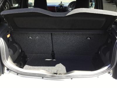 Volkswagen up! Photo 15