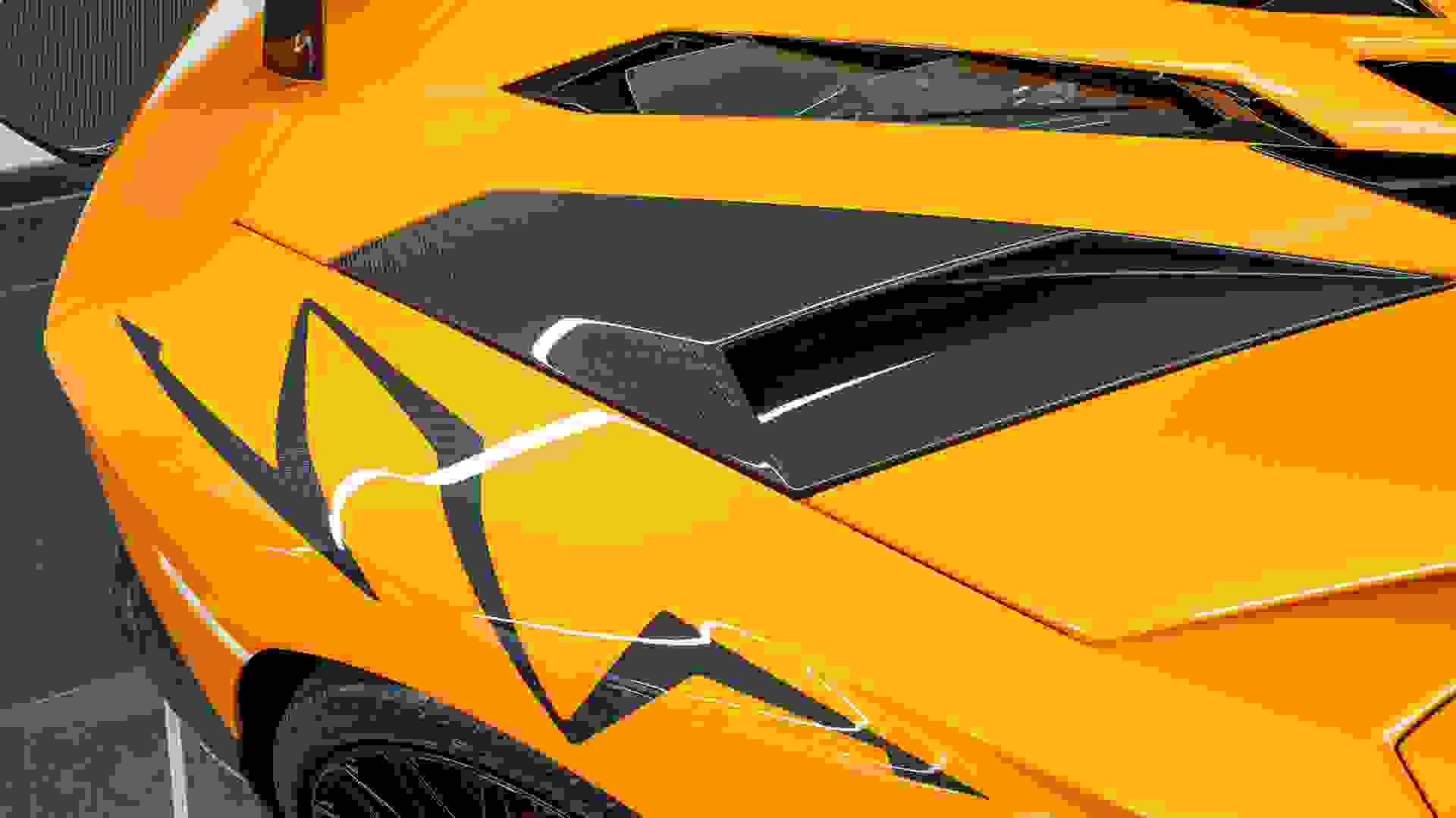 Lamborghini AVENTADOR SV Photo 51b49210-280b-4d72-8078-bd68068e1f52.jpg