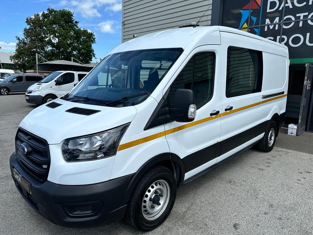 Ford Transit Photo 51c89d6a-a8c1-4088-94ea-6ea4beaf053b.jpg
