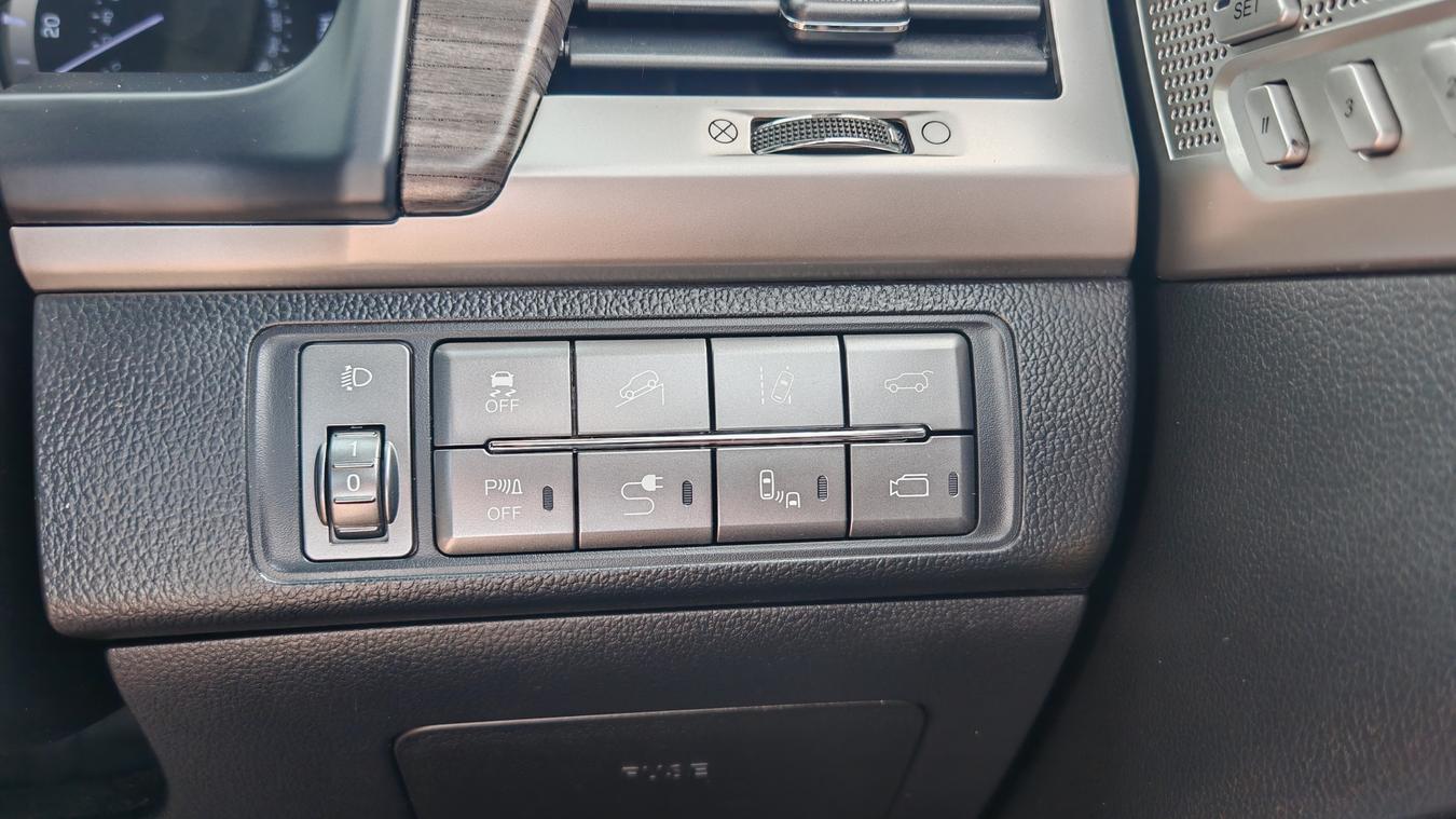 Used SsangYong Rexton AU67ZSO 35