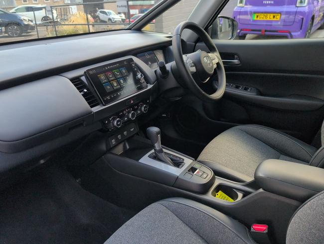 Honda Jazz Photo 51fac15d-8814-4134-8db2-3a93ea761b38.jpg