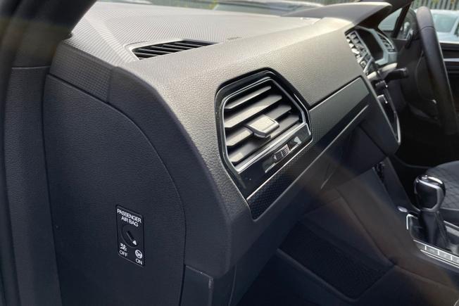 VOLKSWAGEN Tiguan Photo 45