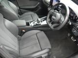 Audi A4 Avant Photo 12