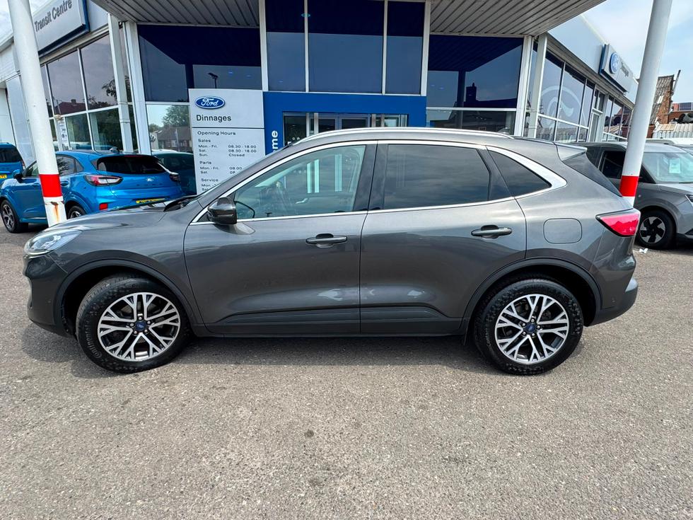 Ford Kuga Photo 52097e99-2c6e-415e-aa94-8c7c06137c2c.jpeg