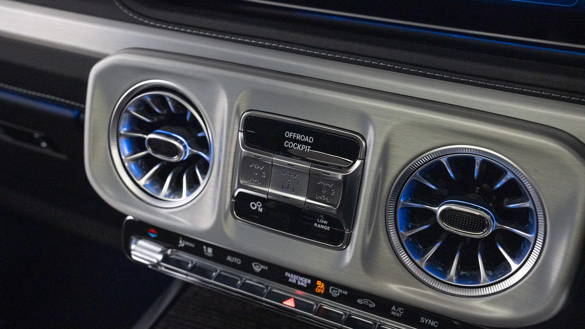 Mercedes-Benz G63 Photo 520ab740-637c-4916-befc-008e59cead7a.jpg