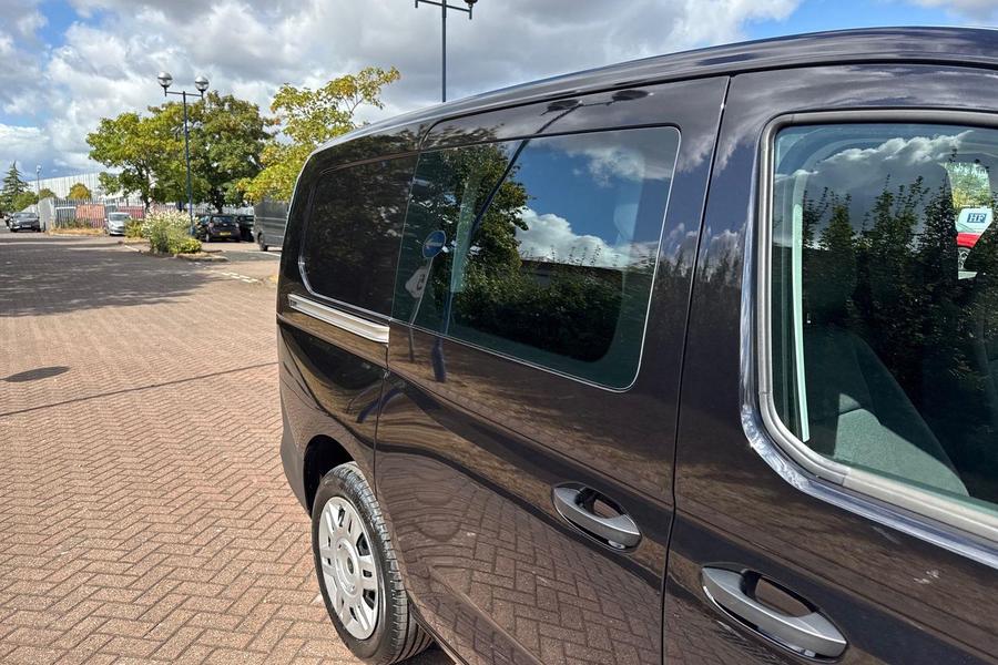 Ford TRANSIT CONNECT Photo 522b7a45-a319-462f-8425-90c49073a1f5.jpg