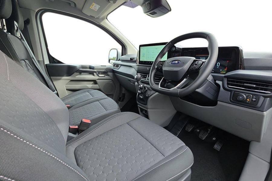 Ford TRANSIT CUSTOM Photo 524f73fd-3145-4e64-864a-d9395fc67b90.jpg