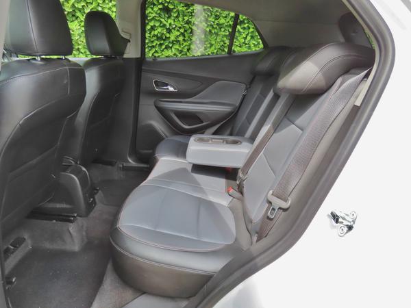 Used Vauxhall Mokka YF15VLO 13