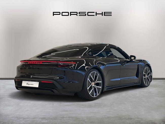 PORSCHE Taycan Photo 7
