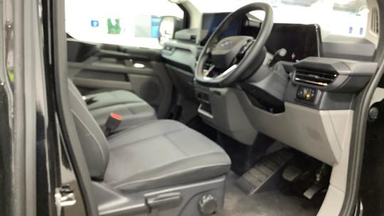 Ford E-Transit Custom Photo 52716fed-78ed-4c2b-9ab4-c5889bd4858e.jpg
