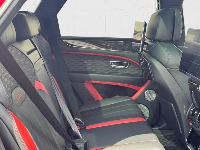 BENTLEY Bentayga Photo 12