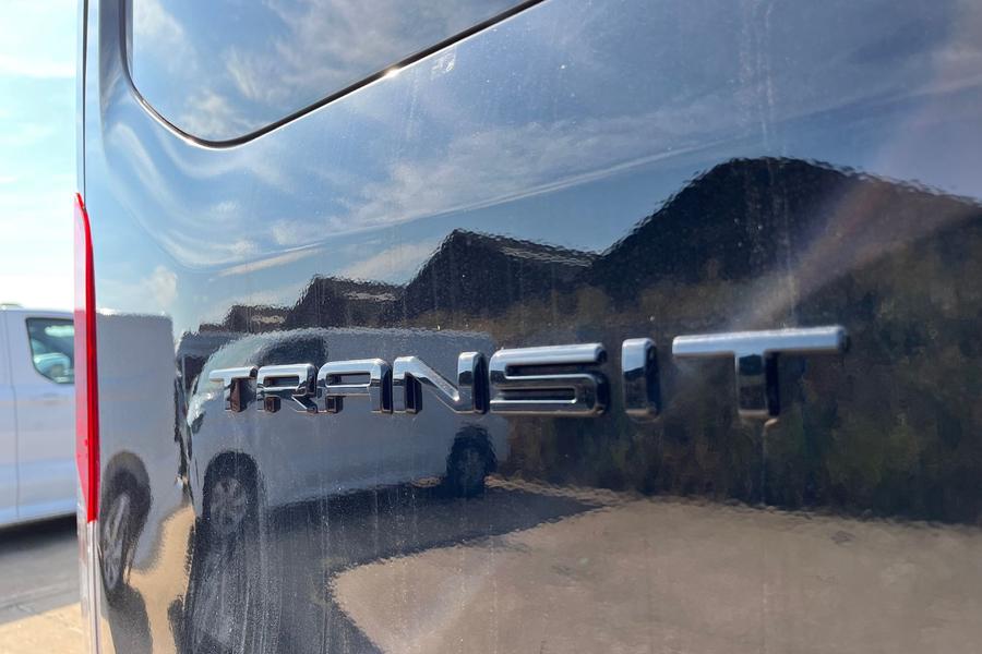 Ford TRANSIT Photo 527daba4-f9fc-4af9-a2ba-96537c7721dd.jpg