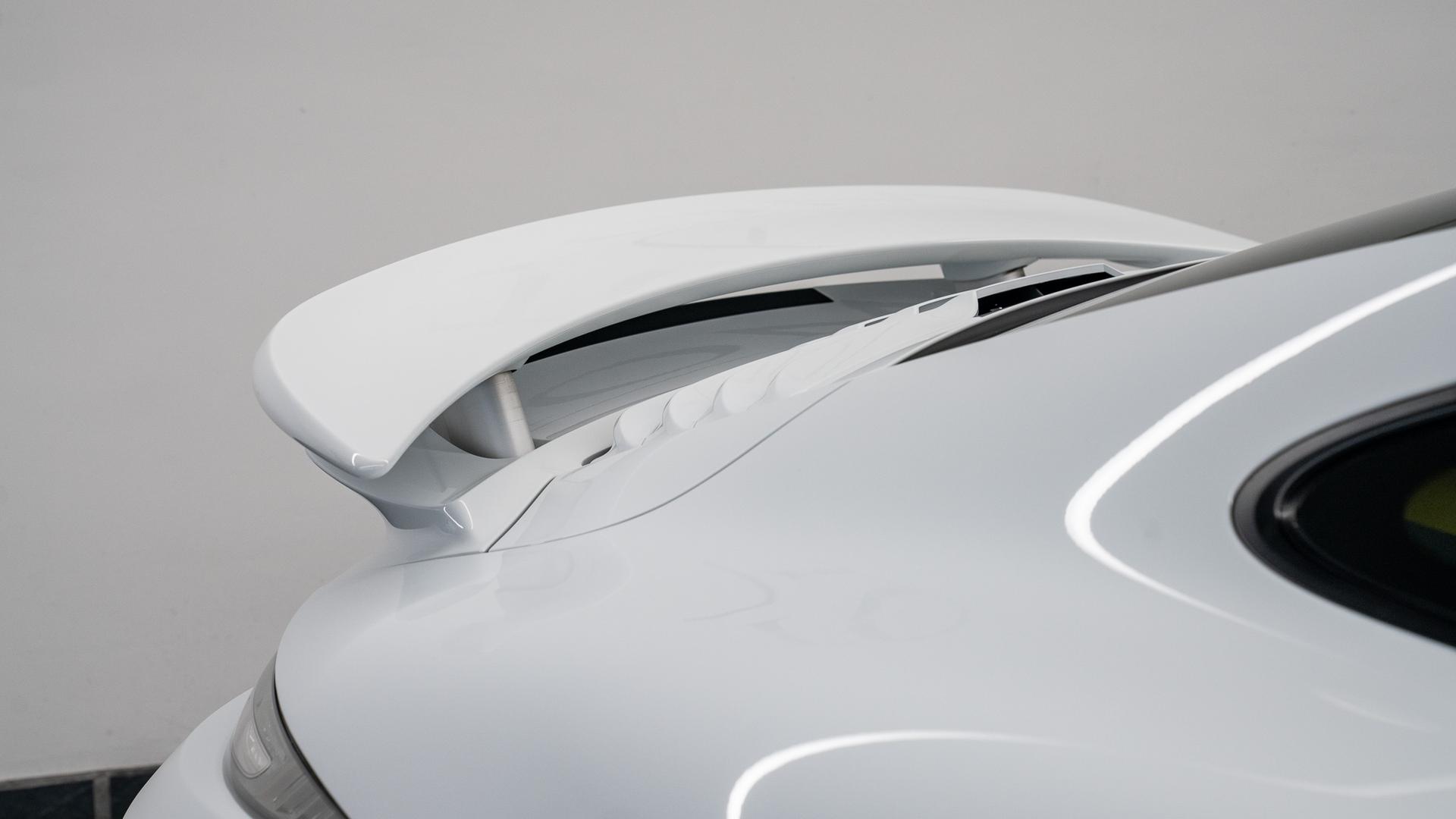 Porsche 911 Photo 528b772e-4002-4a1a-a607-4e00d89ec0ad.jpg