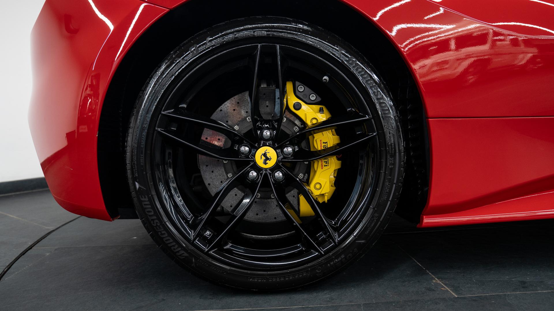 Ferrari 488 Photo 52b1b496-483c-4784-9111-b53c9791d3eb.jpg