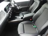 Mercedes-Benz B Class Photo 17