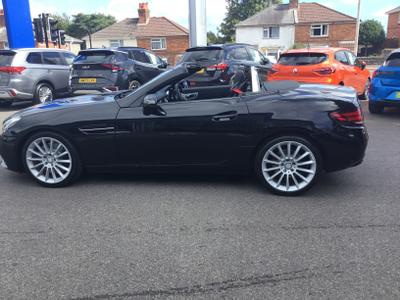 Mercedes-Benz SLC Photo 12