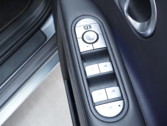 Hyundai IONIQ 5 Photo 52be645c-e68d-4a52-b847-af9ac247c5ba.jpg