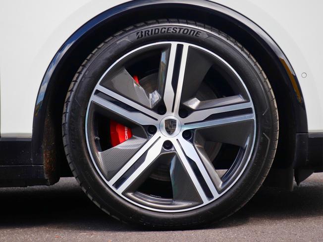 PORSCHE Macan Photo 10