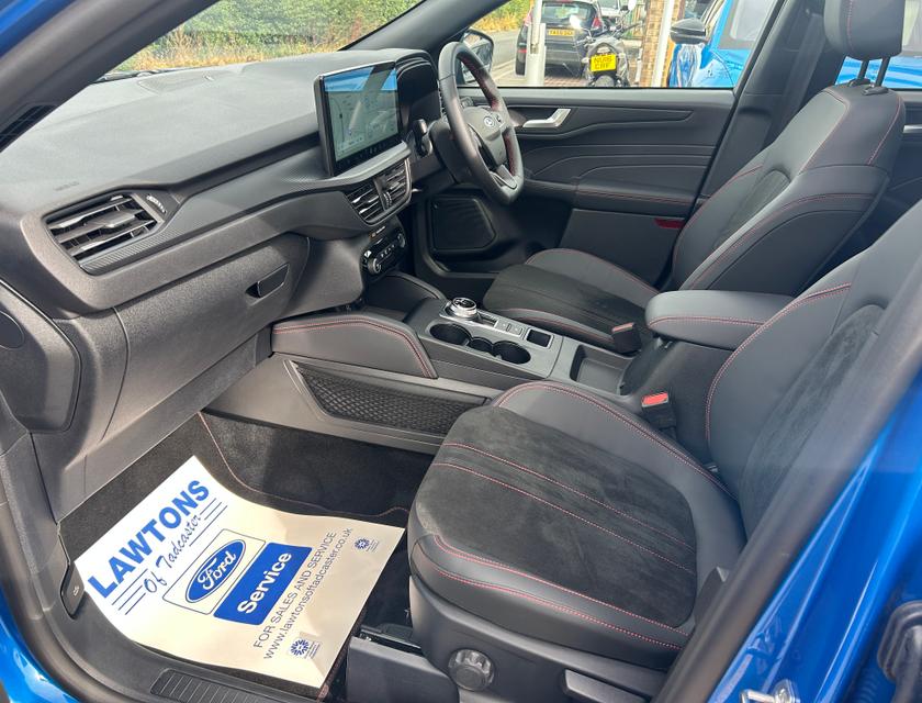 Ford Kuga Photo 52e2f4ff-0ad5-4c3f-be6f-95b3f801ea3e.jpg