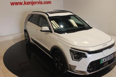 Used 2023 Kia Niro 64.8 kWh 4 White Pearl at Kia Motors UK