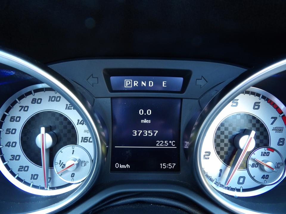 Used Mercedes-Benz SLK SN15VNK 24