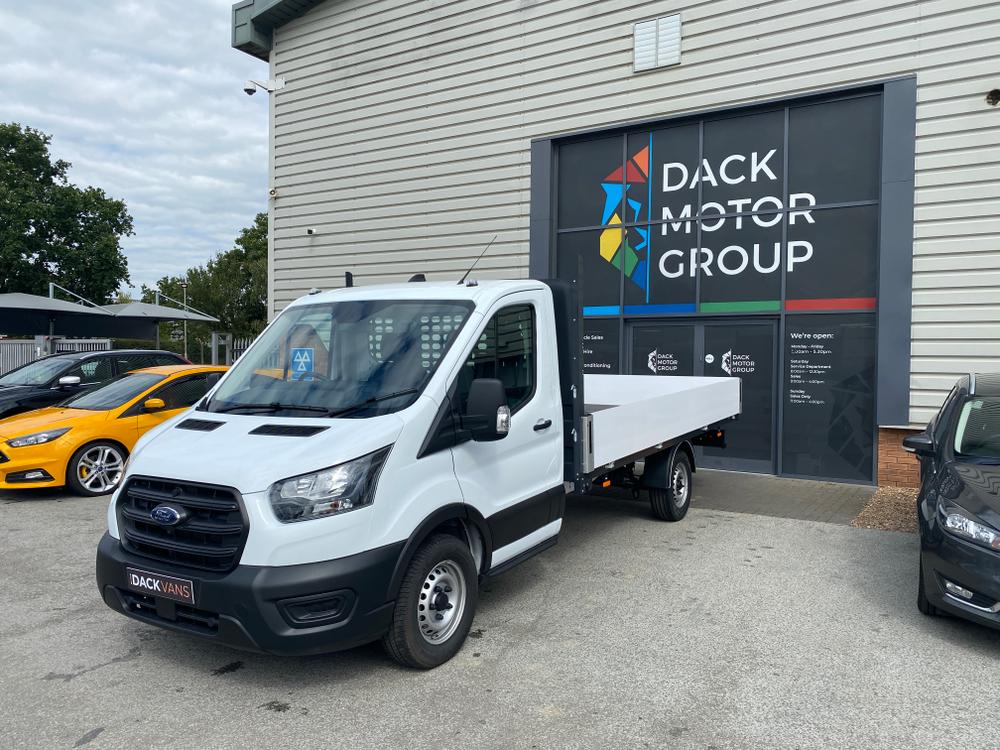 Ford Transit Photo 5318c6a8-dc44-4b5b-8592-1420b8c42e9e.jpg