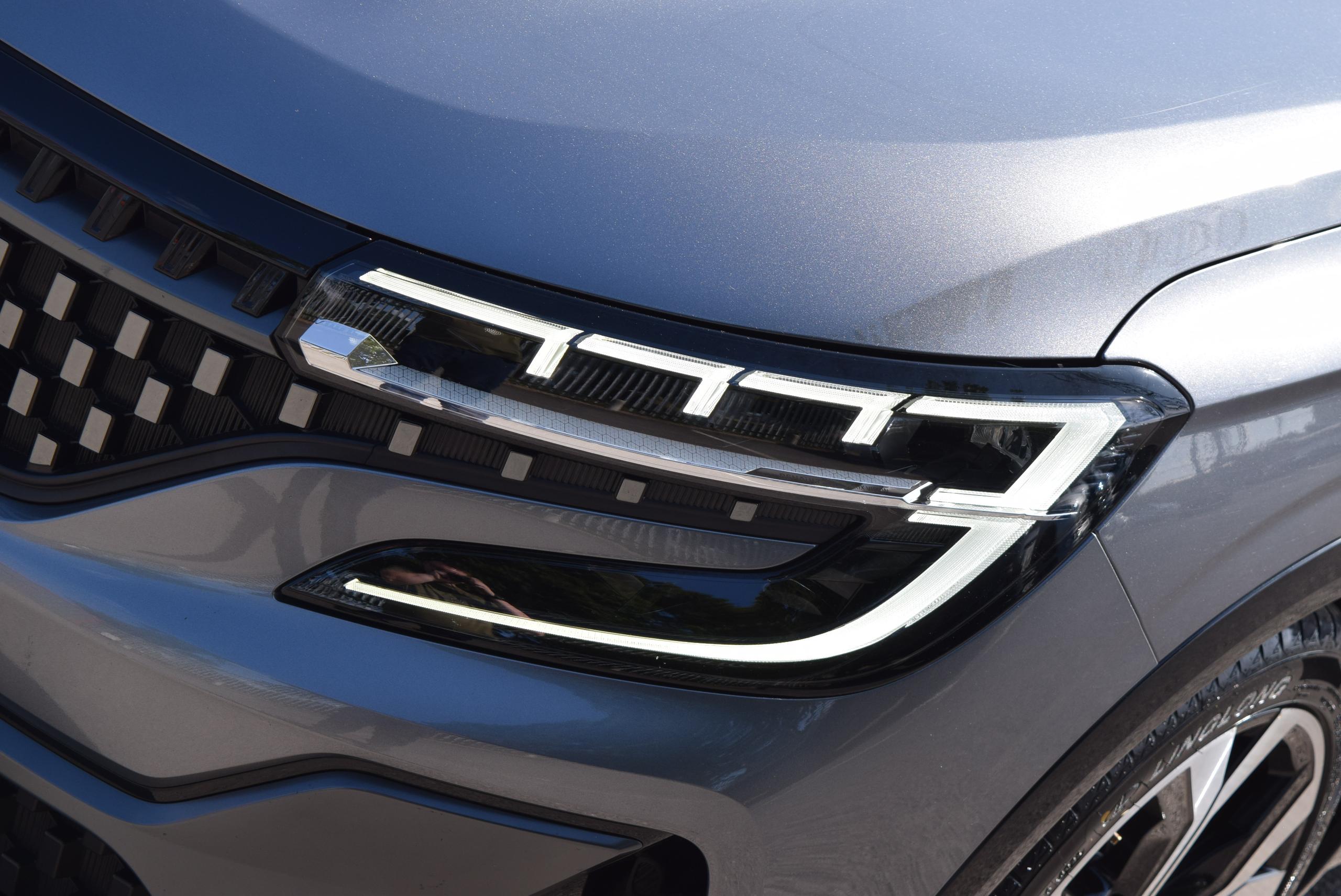 2023 RENAULT AUSTRAL E-Tech FHEV Techno Esprit Alpine 5dr Auto - vehicle photo 10 for sale on PureCar