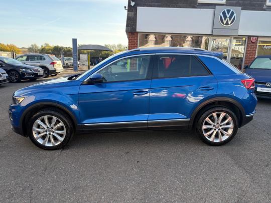 Volkswagen T-Roc Photo 5333a1d6-99e4-4f1d-9f5a-6e22a17c6ae8.jpeg