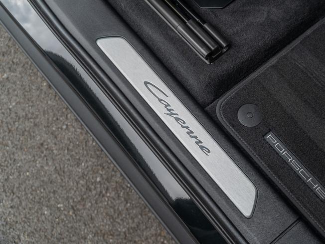 PORSCHE Cayenne Photo 29