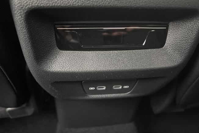 VOLKSWAGEN  Tiguan  Photo 33