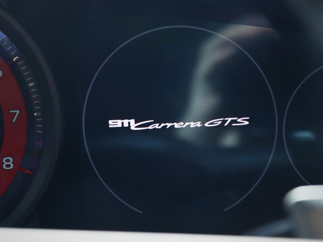 PORSCHE 911 Photo 51