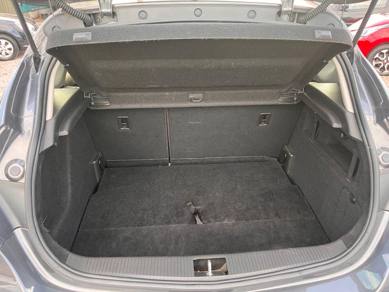 Used Vauxhall Astra ND11TVZ 8