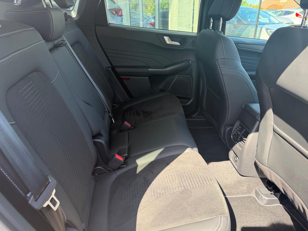 Ford Kuga Photo 53704d33-b5c6-46c6-830e-396fa48520ef.jpeg