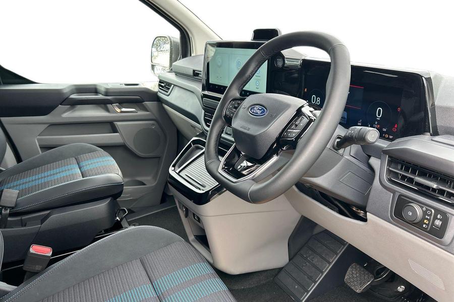 Ford TRANSIT CUSTOM Photo 5382027f-0db3-45ac-9a08-80176eadd61f.jpg