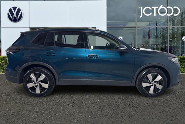 VOLKSWAGEN Tiguan Photo 4