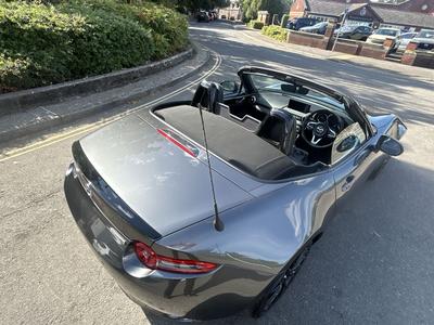 Mazda MX-5 Photo 37